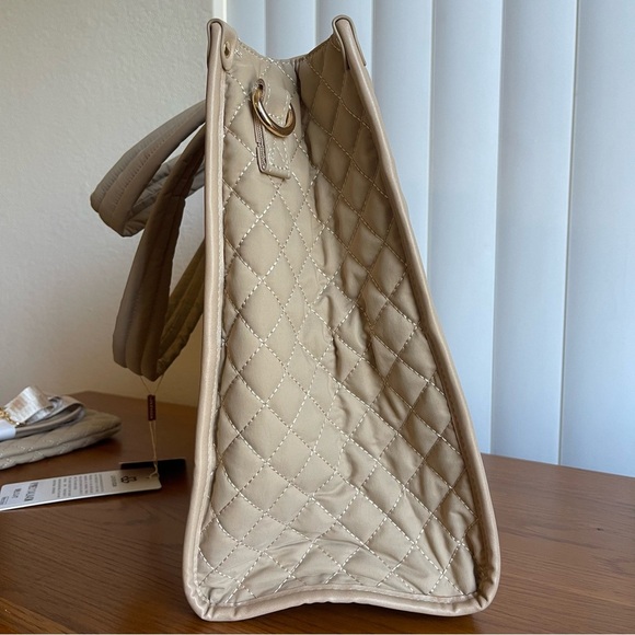Lovevook Quilted Laptop Bag Khaki - Picture 6 of 16